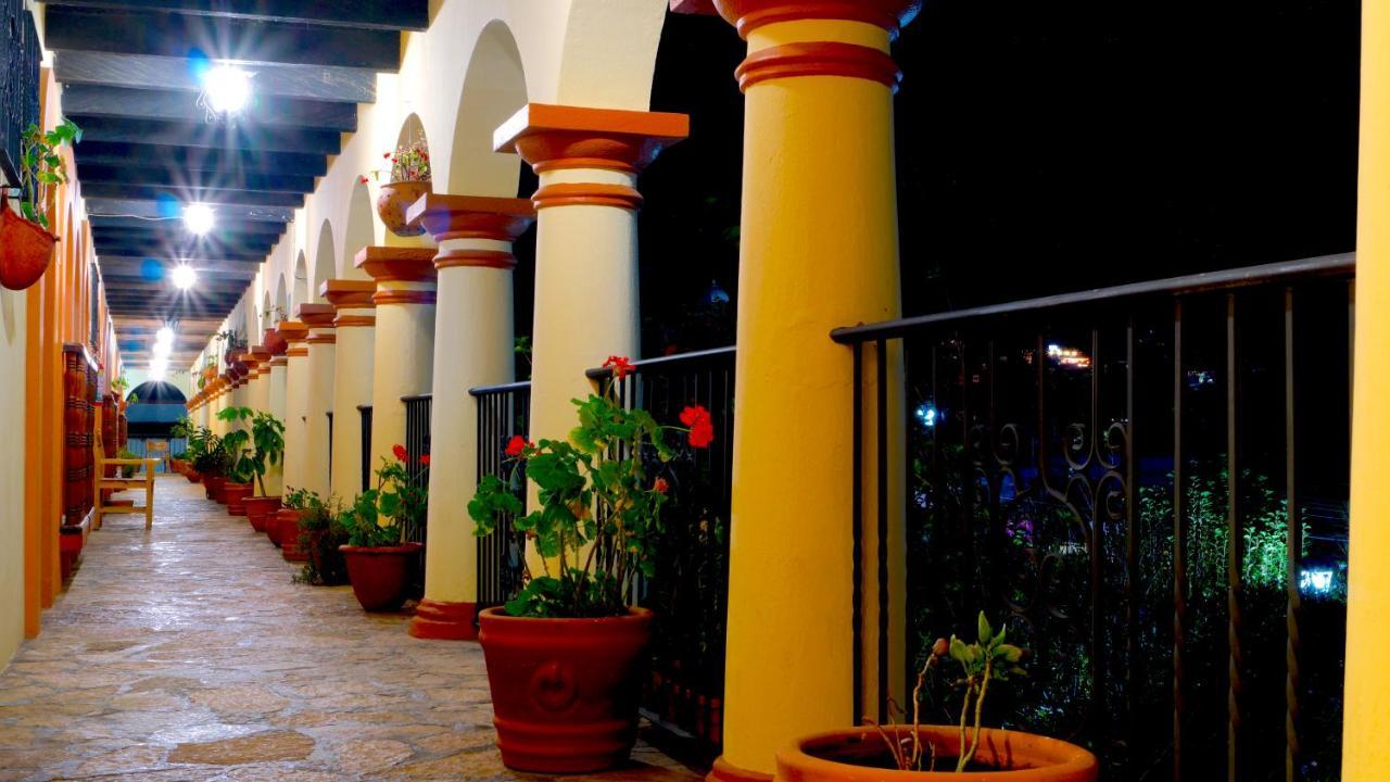 Hotel Rincon Del Arco San Cristóbal de Las Casas Екстериор снимка